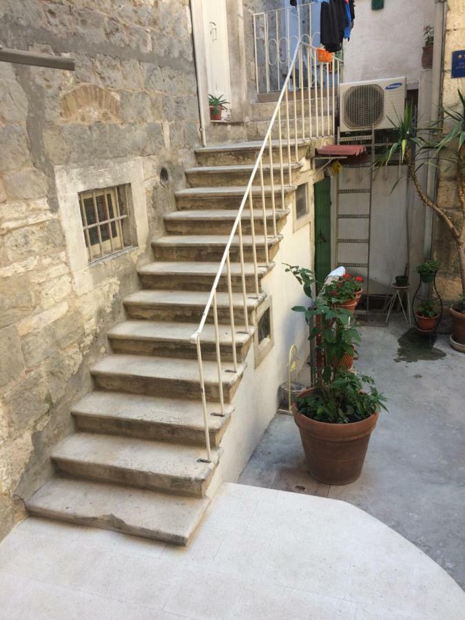 Studio Apartman Ana سبليت المظهر الخارجي الصورة